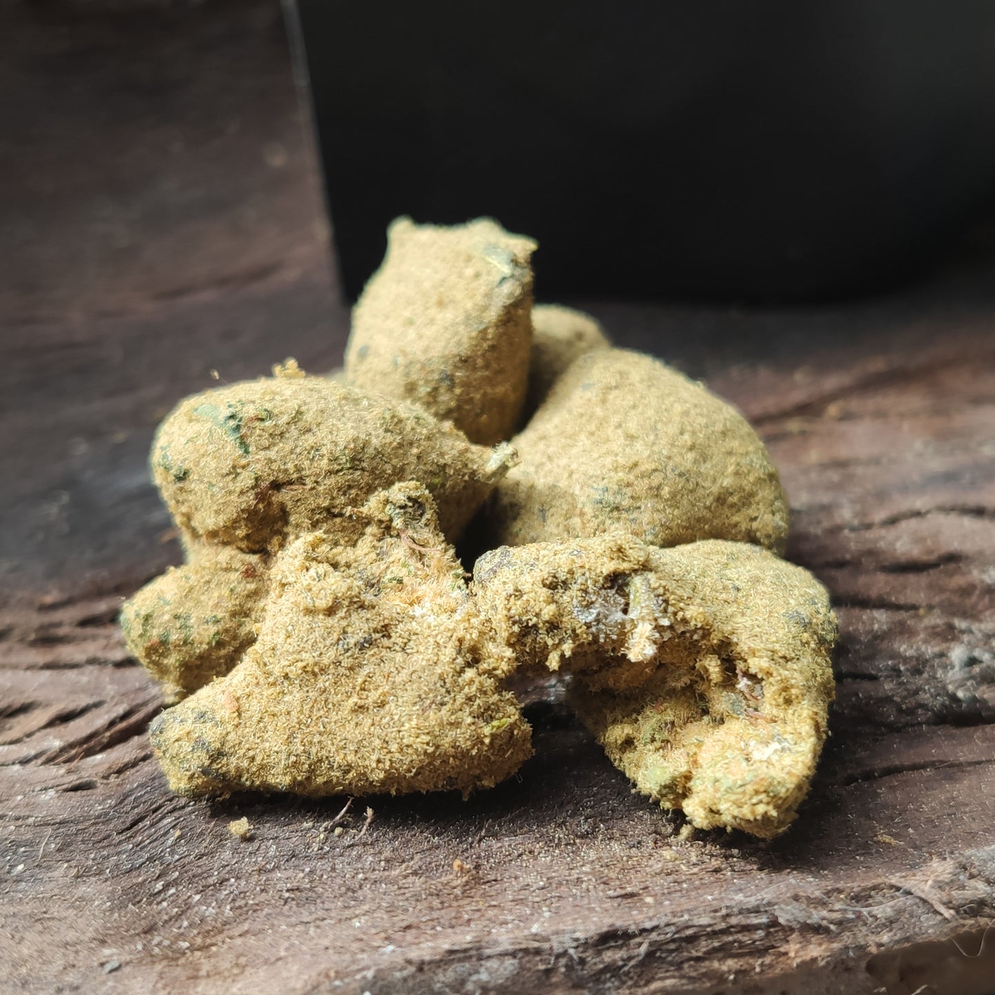 La Moonrock Artisanale | 49% | Phoenix CBD